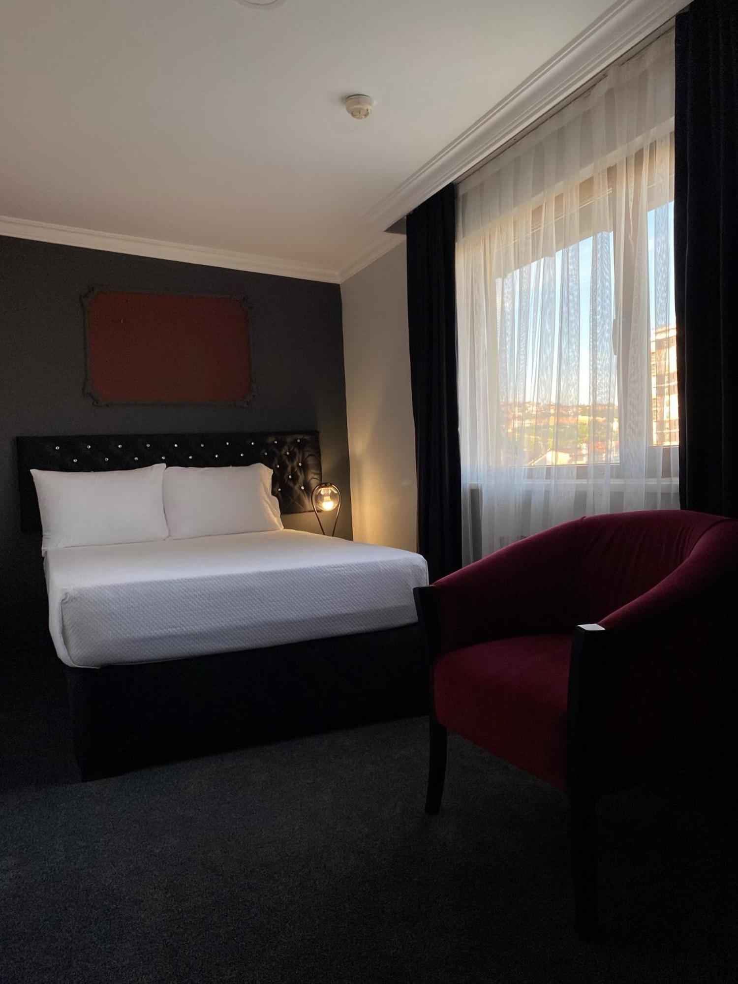 Respiro Park Hotel Бююкчекмедже Екстер'єр фото